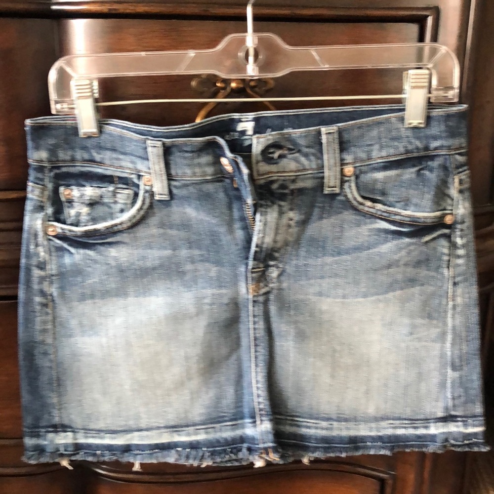 7 for all mankind jeans mini skirt, size 27. - Picture 4 of 13